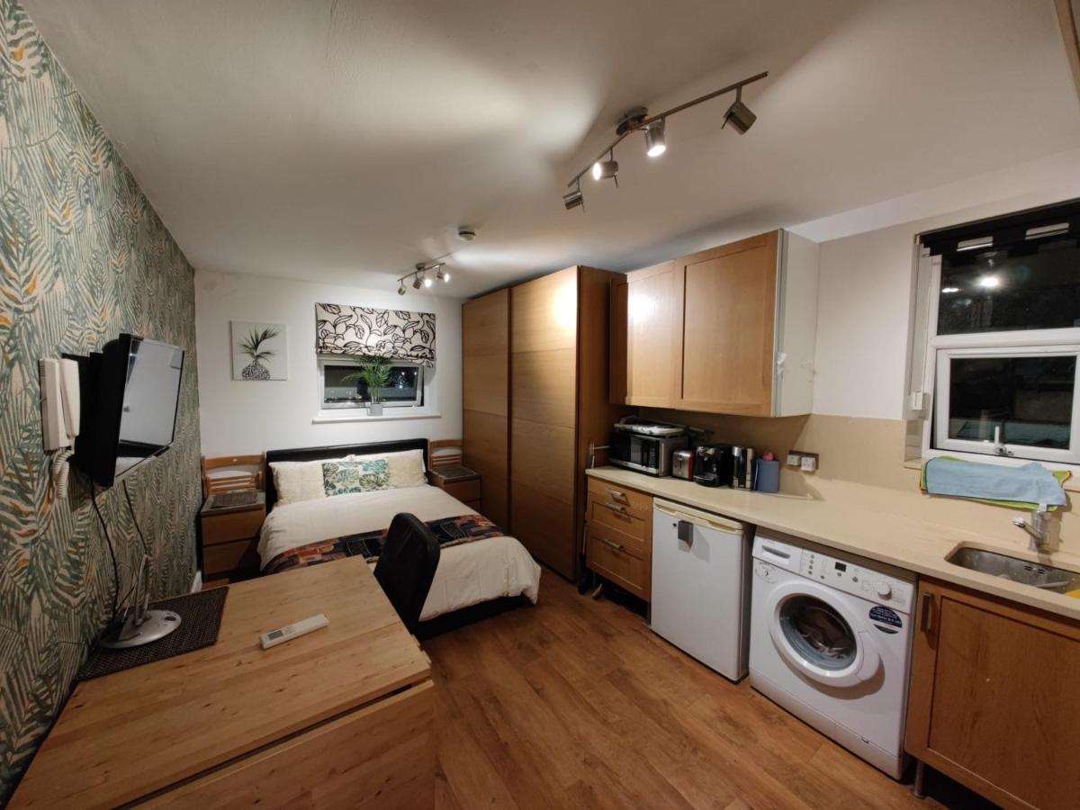 Studio Apartment 351 Ladbroke Grove, London W10 6Ha Exterior photo